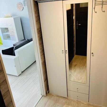 Apartamenty Every Sky Plac Ratuszowy 30 옐레니아구라 외부 사진