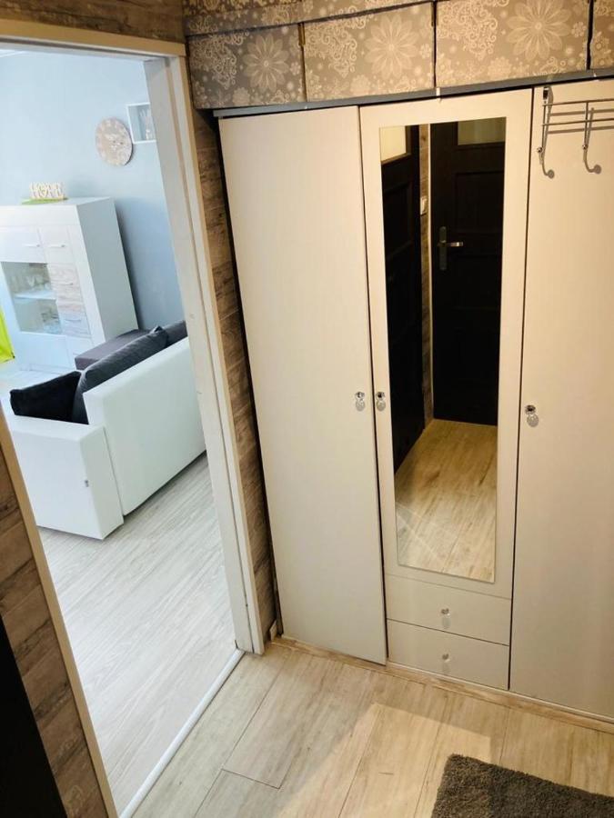 Apartamenty Every Sky Plac Ratuszowy 30 옐레니아구라 외부 사진